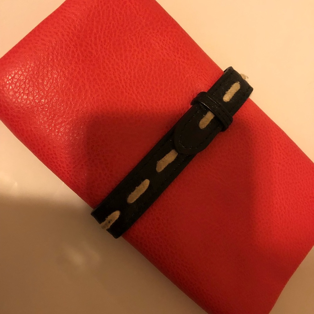 Gorgeous wallet from Urban Outfitters